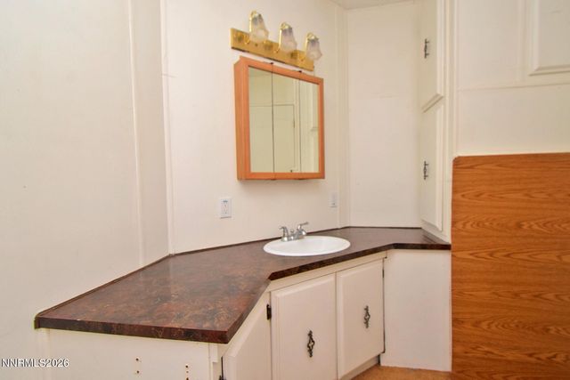 550 Quartz Lane, Sun Valley, NV 89433