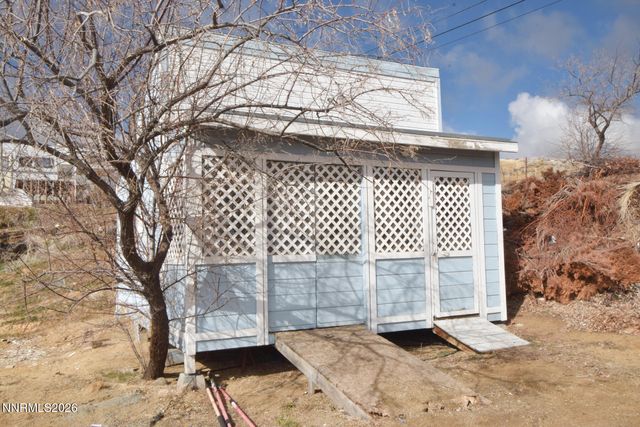 550 Quartz Lane, Sun Valley, NV 89433