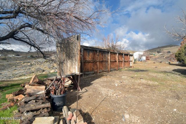 550 Quartz Lane, Sun Valley, NV 89433