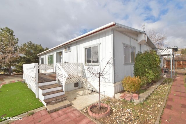 550 Quartz Lane, Sun Valley, NV 89433