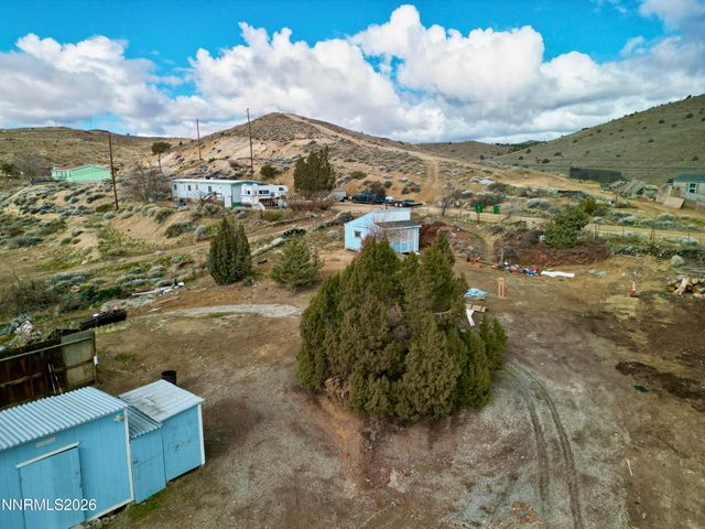 550 Quartz Lane, Sun Valley, NV 89433