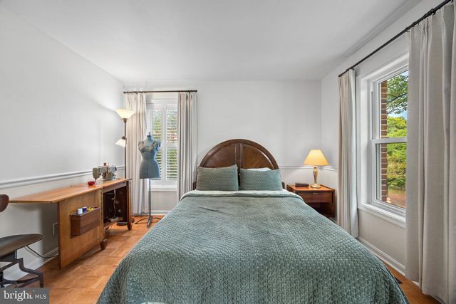 1063 W BARRE, Baltimore, MD 21230