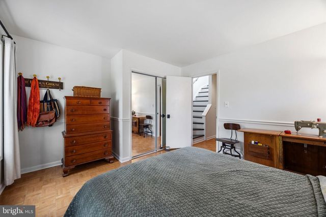 1063 W BARRE, Baltimore, MD 21230