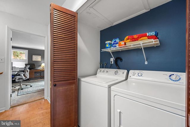 1063 W BARRE, Baltimore, MD 21230