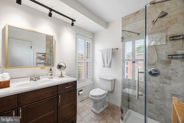 1063 W BARRE, Baltimore, MD 21230