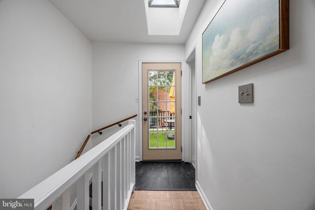 1063 W BARRE, Baltimore, MD 21230