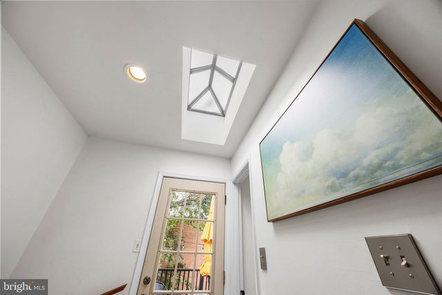 1063 W BARRE, Baltimore, MD 21230