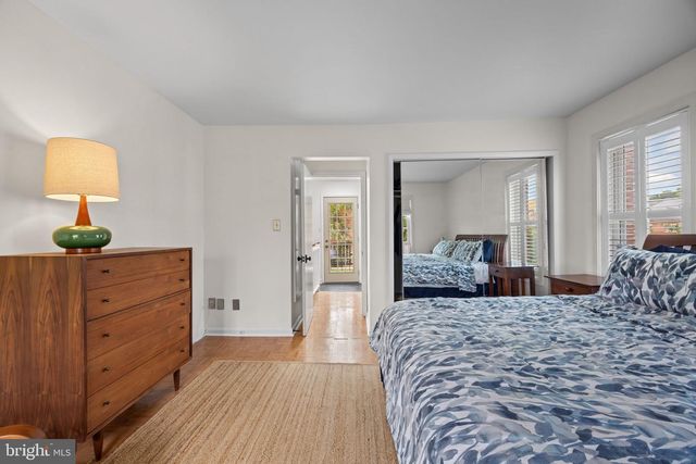 1063 W BARRE, Baltimore, MD 21230