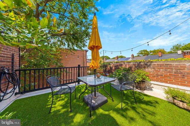 1063 W BARRE, Baltimore, MD 21230