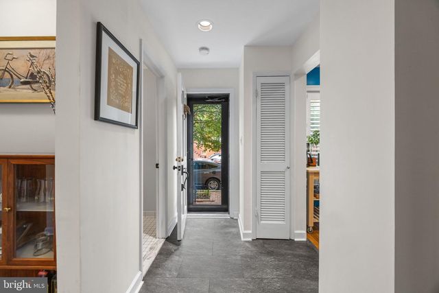 1063 W BARRE, Baltimore, MD 21230