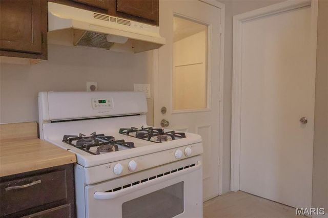 2126 Lexa Drive, Jennings, MO 63136