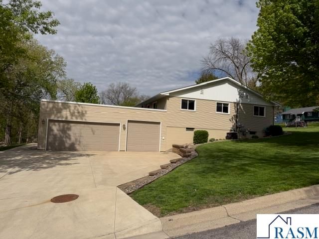 487 Marvin Boulevard, North Mankato, MN 56003