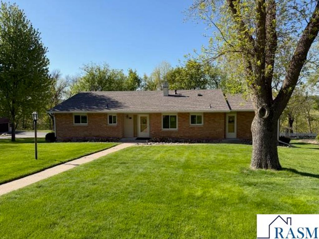 487 Marvin Boulevard, North Mankato, MN 56003