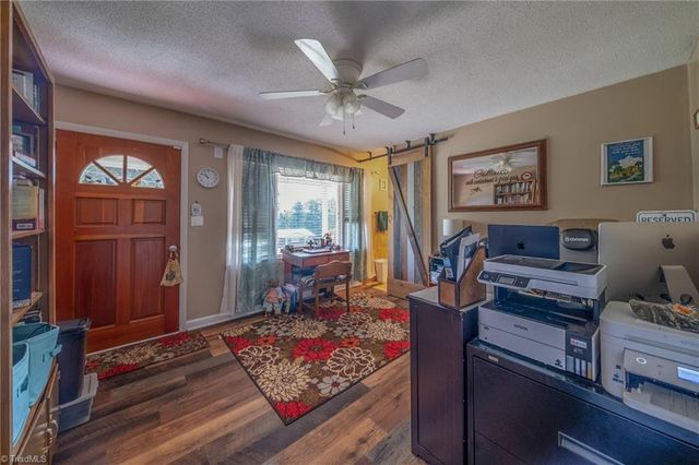 3902 Old Lexington Road, Winston-salem, NC 27107