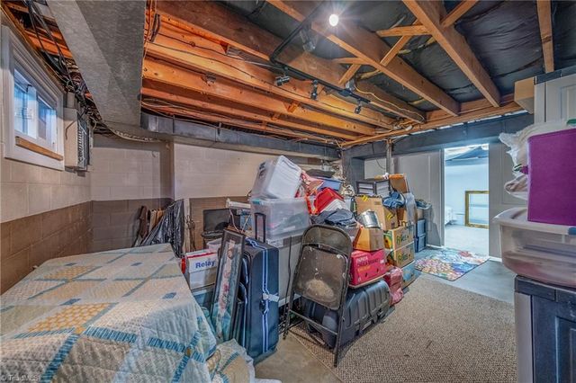 3902 Old Lexington Road, Winston-salem, NC 27107