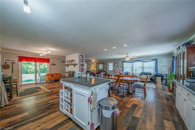 3902 Old Lexington Road, Winston-salem, NC 27107