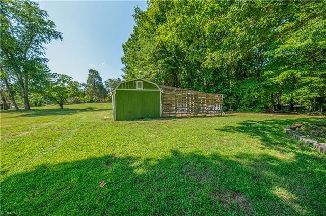 3902 Old Lexington Road, Winston-salem, NC 27107