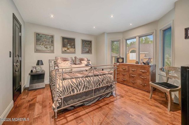 248 Navesink Court, Holmdel, NJ 07733