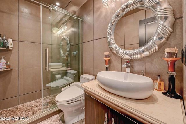 248 Navesink Court, Holmdel, NJ 07733