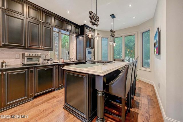 248 Navesink Court, Holmdel, NJ 07733