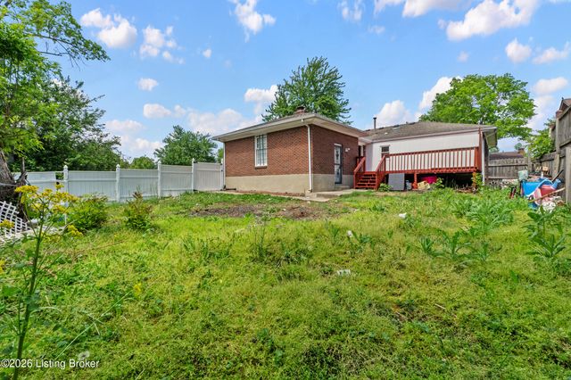 4524 Sandhill Rd, Louisville, KY 40219