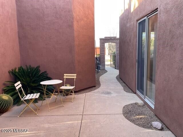 253 Market Circle, Tubac, AZ 85646