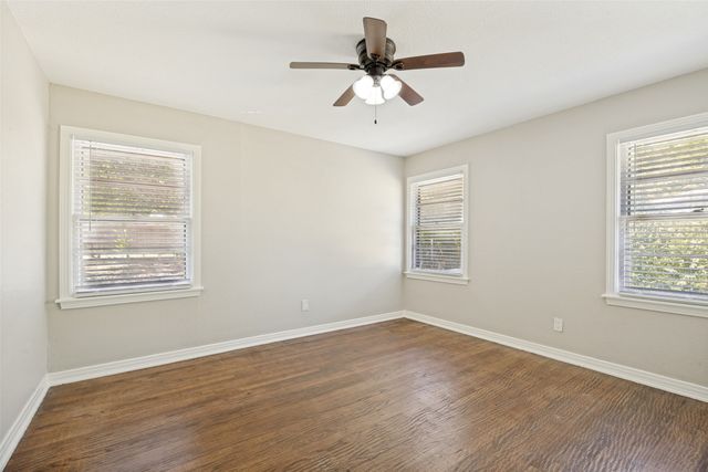 1913 Landa Drive, Garland, TX 75042