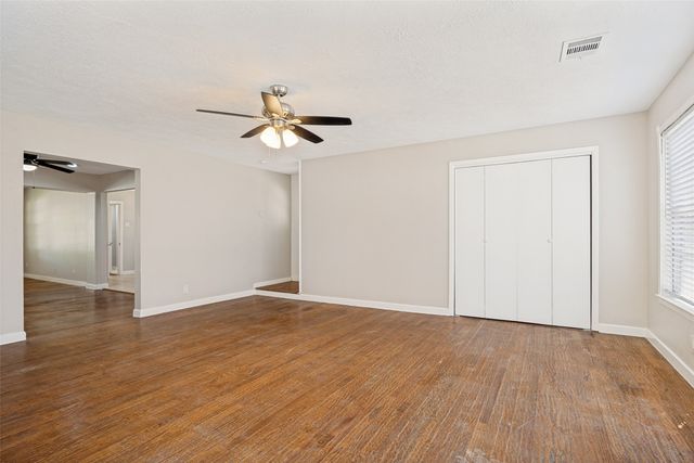 1913 Landa Drive, Garland, TX 75042