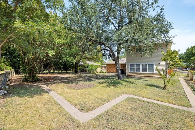 1913 Landa Drive, Garland, TX 75042