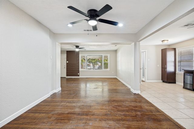 1913 Landa Drive, Garland, TX 75042