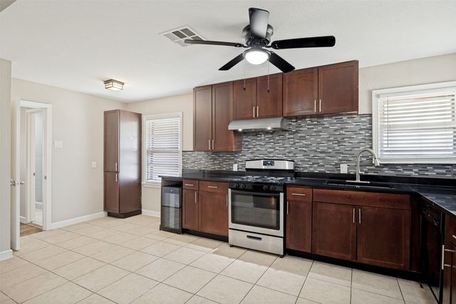 1913 Landa Drive, Garland, TX 75042