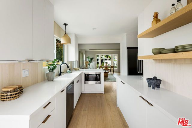11840 Juniette Street, Culver City, CA 90230