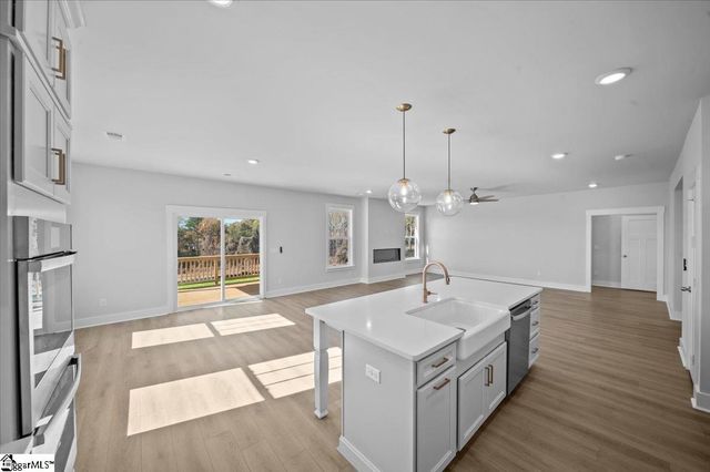 528 Winstone Trail, Woodruff, SC 29388