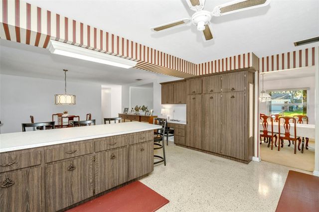 808 COULTER PL, Brandon, FL 33511