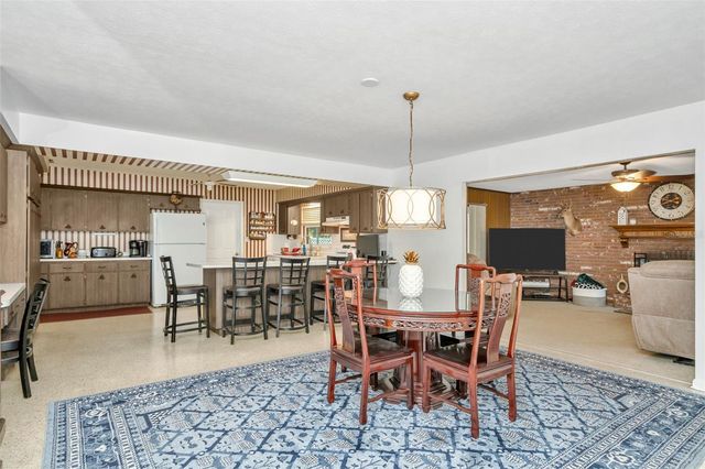 808 COULTER PL, Brandon, FL 33511