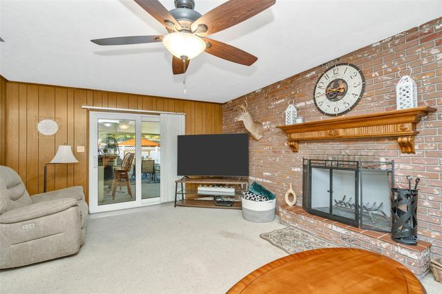 808 COULTER PL, Brandon, FL 33511