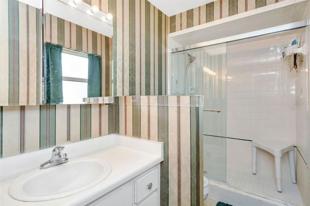 808 COULTER PL, Brandon, FL 33511