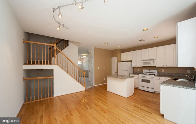 6727 SULLIVAN WAY, Alexandria, VA 22315