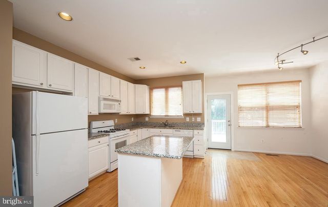 6727 SULLIVAN WAY, Alexandria, VA 22315