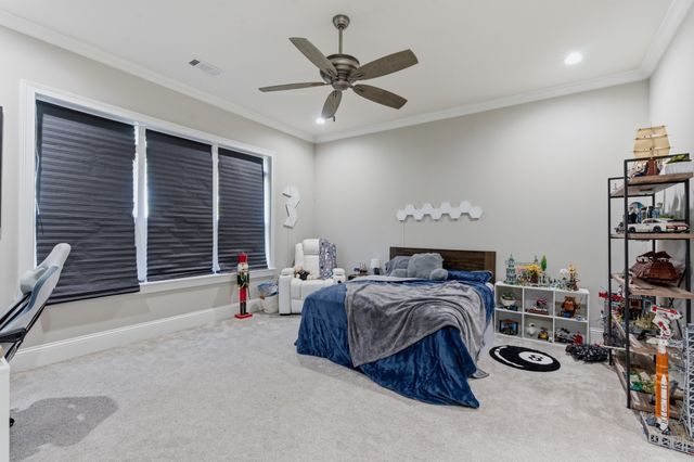 1024 Club View Dr Unit B301, Gallatin, TN 37066