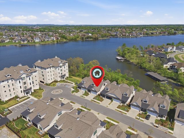 1024 Club View Dr Unit B301, Gallatin, TN 37066