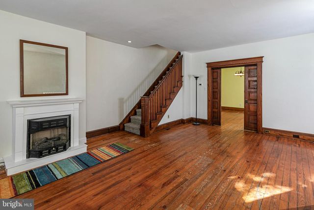 33 BREARLEY AVE, Lawrence Township, NJ 08648