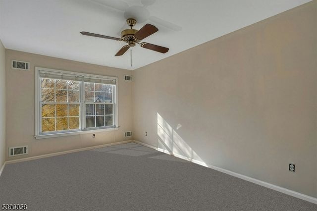 32 BERKELEY SQUARE, Watchung Boro, NJ 07922