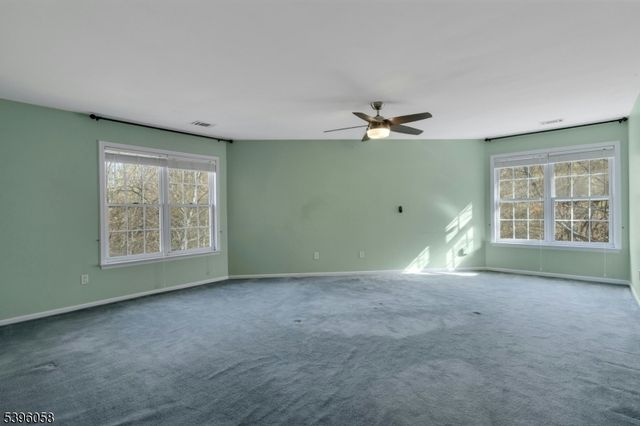 32 BERKELEY SQUARE, Watchung Boro, NJ 07922