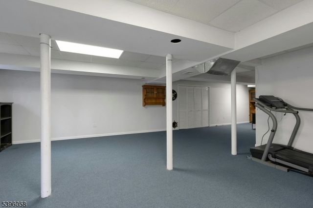 32 BERKELEY SQUARE, Watchung Boro, NJ 07922