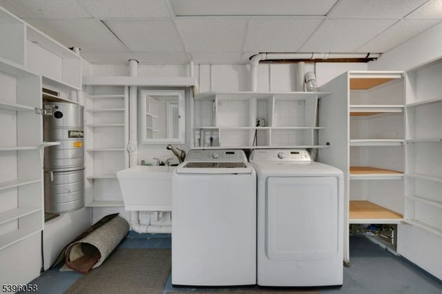 32 BERKELEY SQUARE, Watchung Boro, NJ 07922