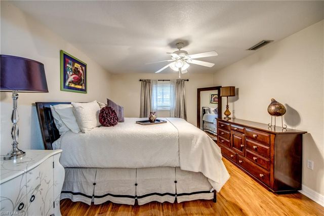 1584 Woodwind CT, Fort Myers, FL 33919