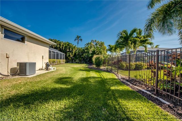 1584 Woodwind CT, Fort Myers, FL 33919