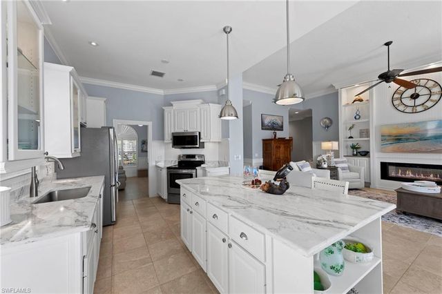 28335 Nautica LN, Bonita Springs, FL 34135