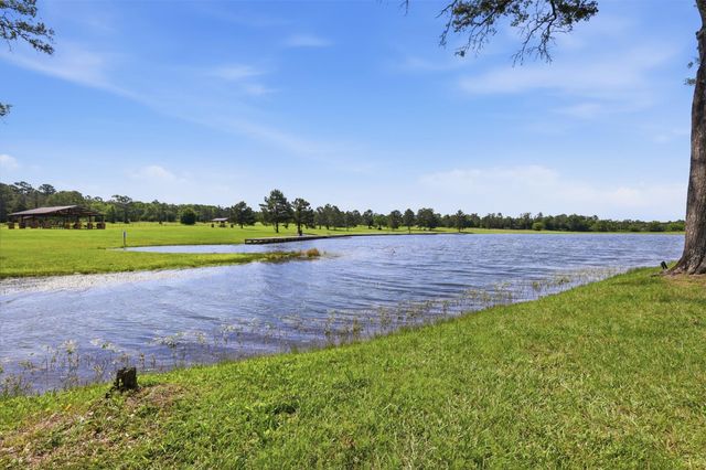 15779 Republic Ranch Road N, Willis, TX 77378